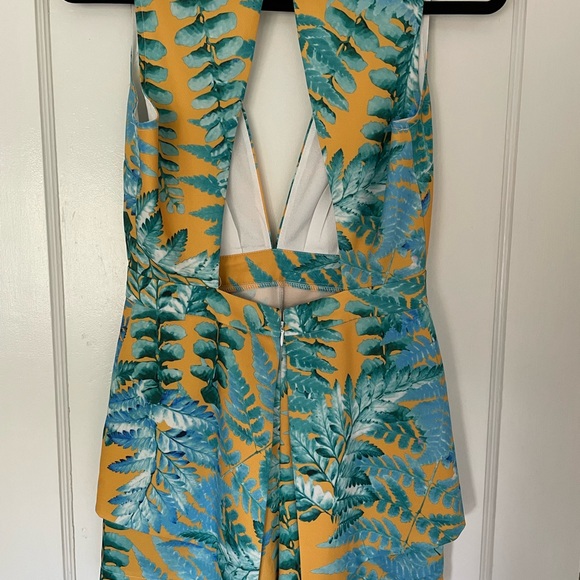 Tropical Jumpsuit from Mendocino, size S. - Picture 5 of 6